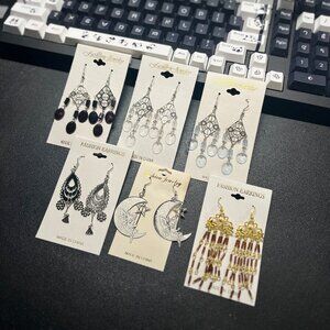NEW 6 Pairs of Assorted Earrings in Silver & Gold